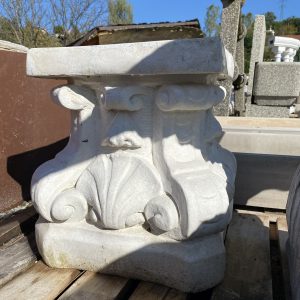 ART. 826 - Podstavek